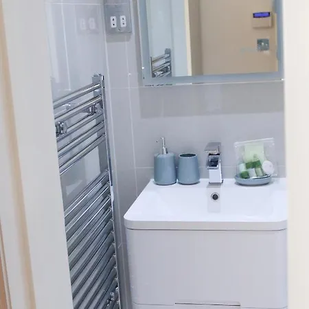 Deluxe And Modern Studio Apartment In Sydenham Лондон Экстерьер фото